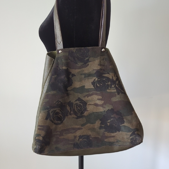 Sanctuary Handbags - Sanctuary Manhattanville Camo Floral Leather Tote Bag
